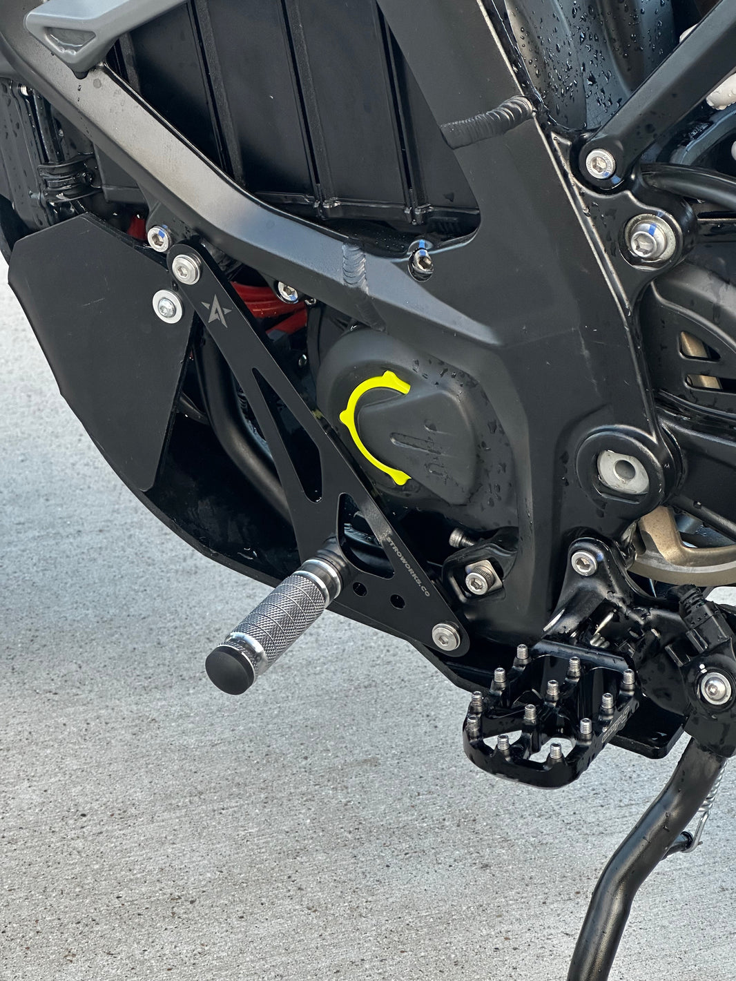 Surron Ultra Bee Shift Lock Astroworks Co Astroworks