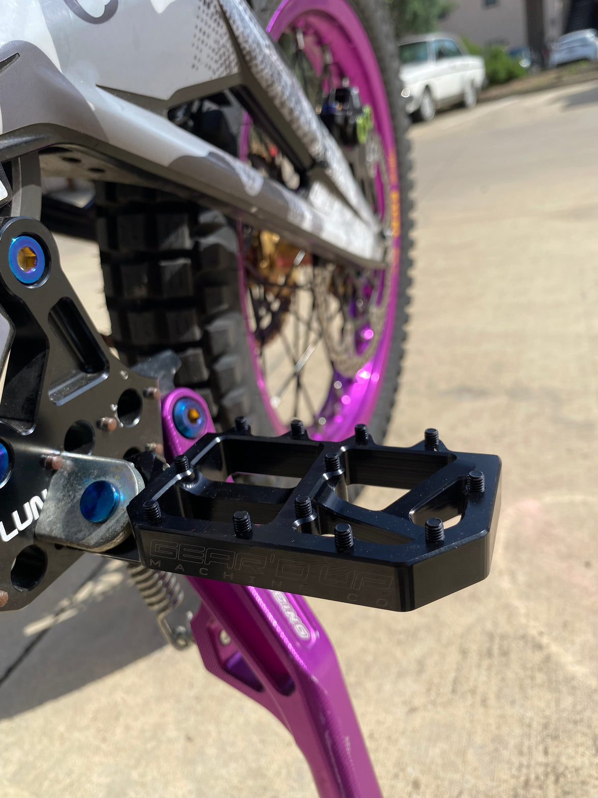 Gear’d Up Foot Pegs Surron Light Bee/Talaria/E-Ride Pro EV Warehouse