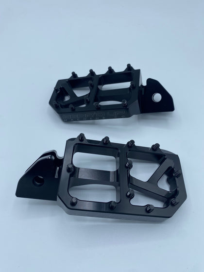 Gear’d Up Foot Pegs Surron Light Bee/Talaria/E-Ride Pro EV Warehouse